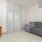 Apartamento Cozy In Sveti Filip i Jakov