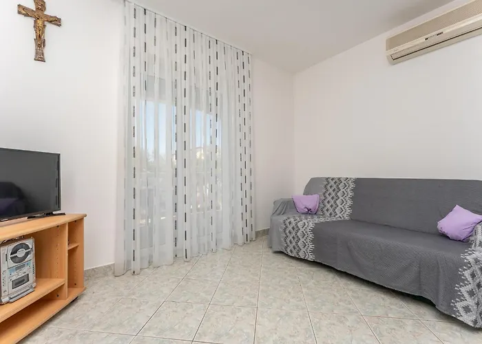 Apartament Cozy In Sveti Filip i Jakov