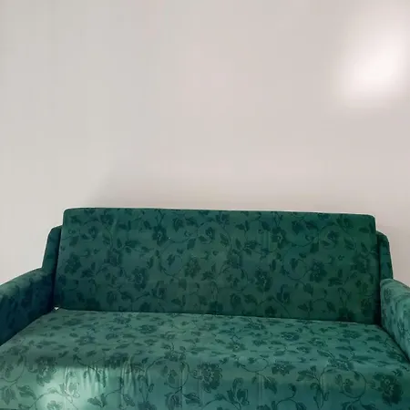 1 Bedroom Cozy In