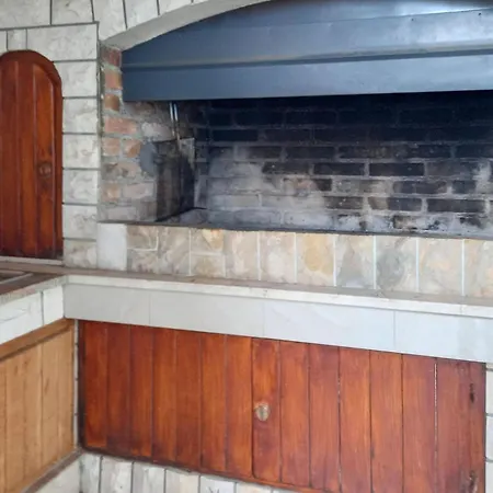 1 Bedroom Cozy In Apartment *